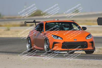 media/Sep-20-2025-Extreme Speed (Sat) [[1fcc23683c]]/Orange (Mid Intermediate)/Session 1 (Sunset)/